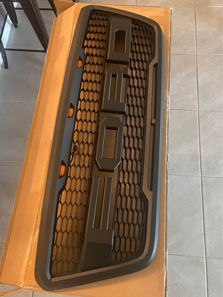 New Raptor Style Grille for Ford F150 fits 2004 through 2008