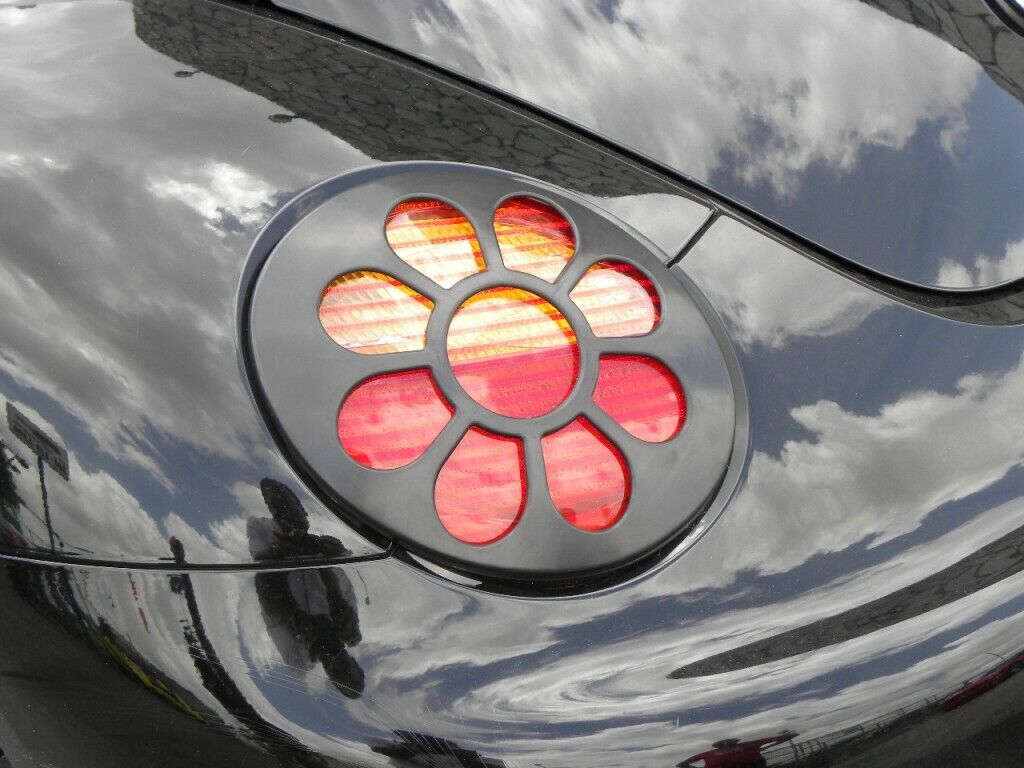 DAISY FLOWER TAIL LIGHT COVERS FOR VOLKSWAGEN BEETLE 1998 to 2005