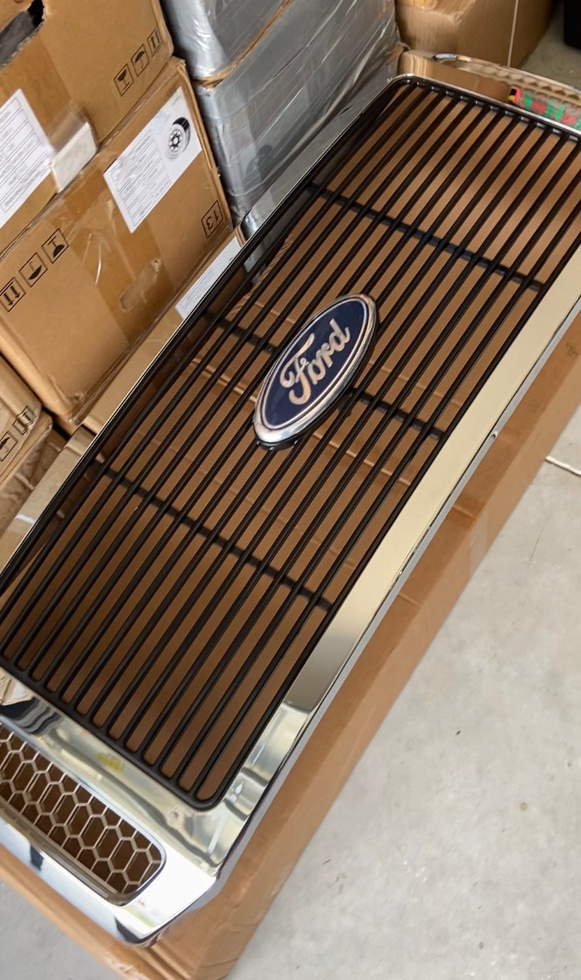 New Chrome & Black Grille + Blue & Chrome Emblem for Ford F250 F350 fits 2005, 2006 and 2007