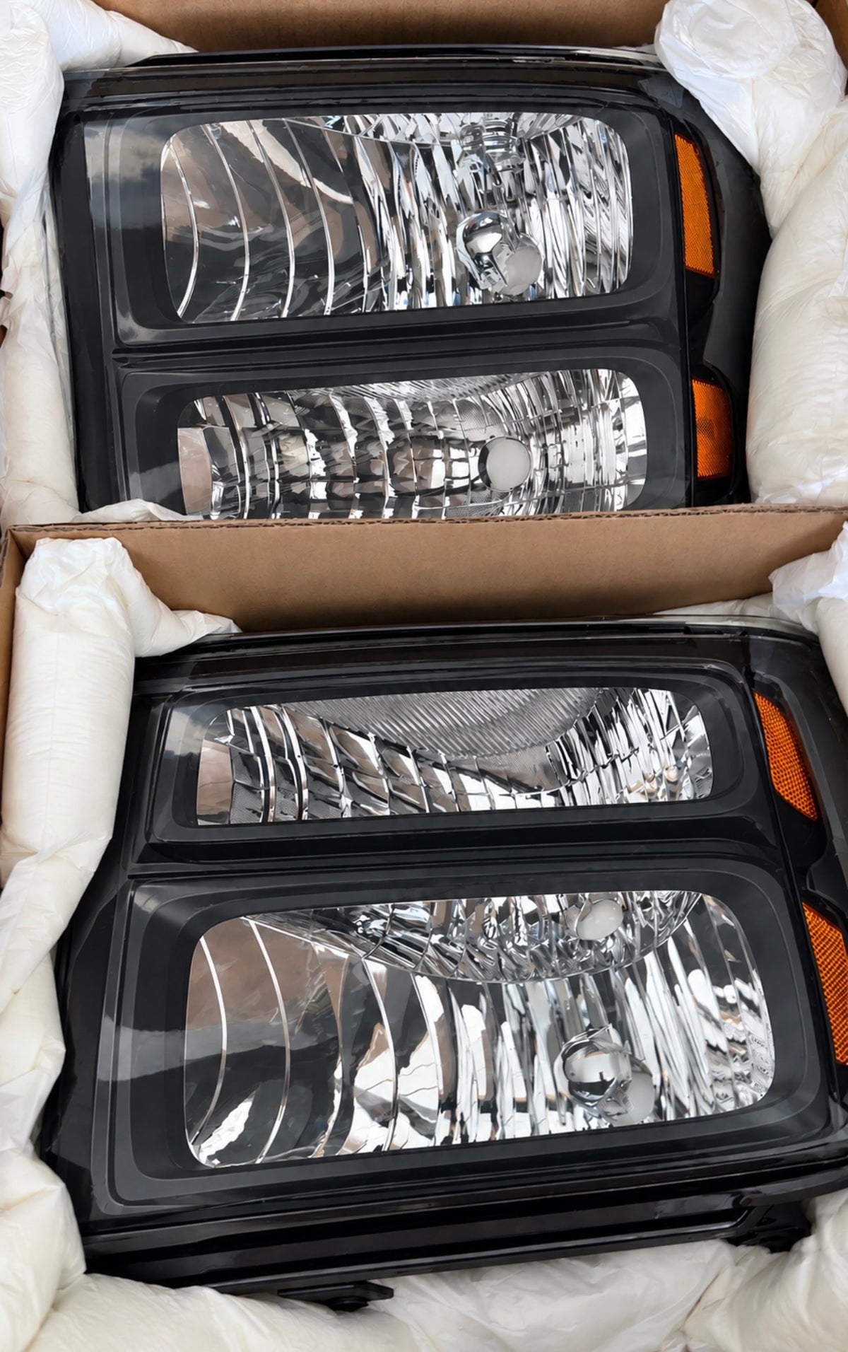 For 2005 to 2007 Ford F250 F350 F450 F550 Super Duty Chrome Black Housing Headlights NEW IN BOX