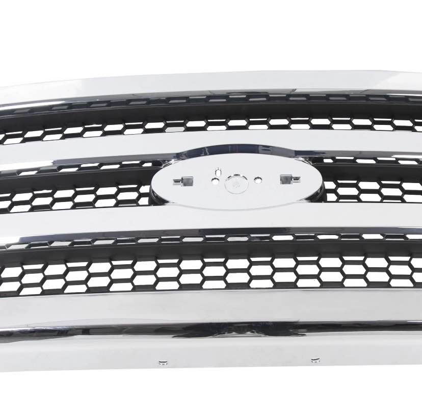 New Chrome Grille For Ford F250 and F350 Fits 2005 to 2007 Also Fits Excursion 2005